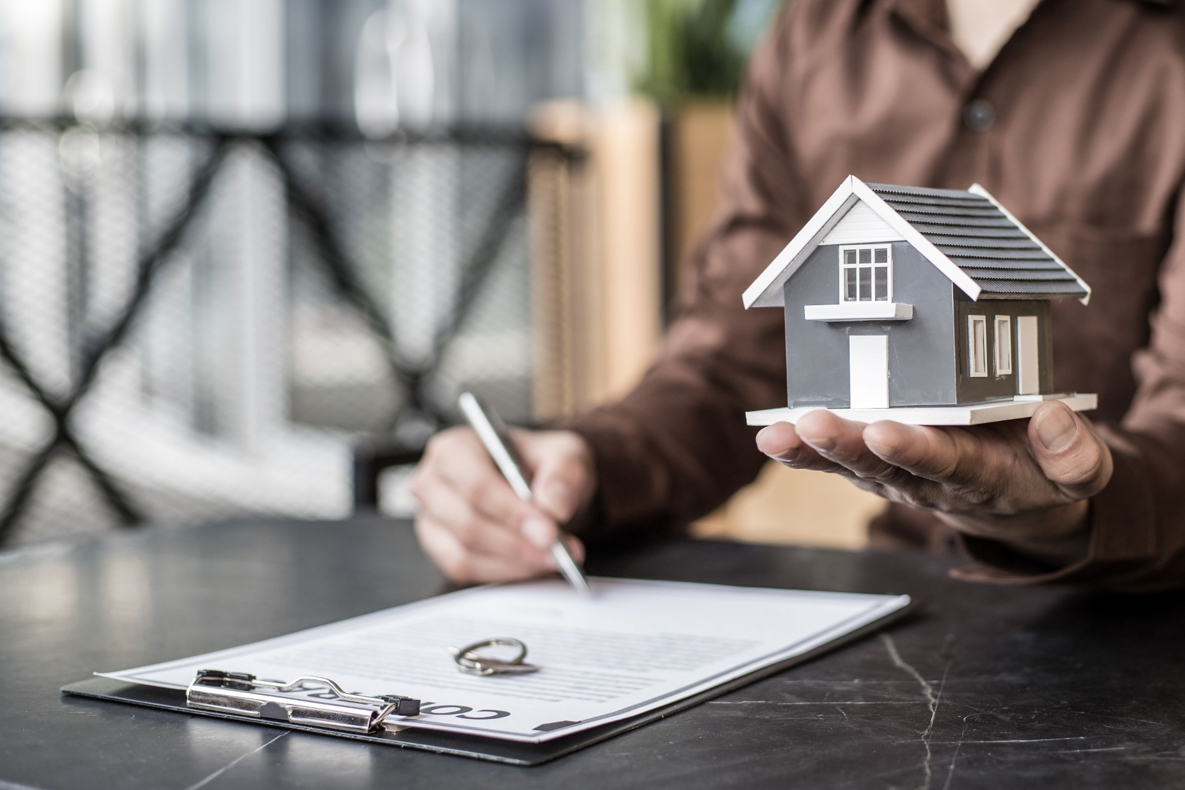 Kto może skorzystać ze zwolnienia z podatku od nieruchomości?